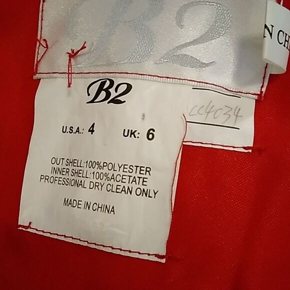 B2 WOMEN DRESS SIZE 4 CHRISTMAS RED COLOR - Picture 8 of 8